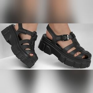 Skechers Foamies: Cher - Headliner Women's Size 8 New!